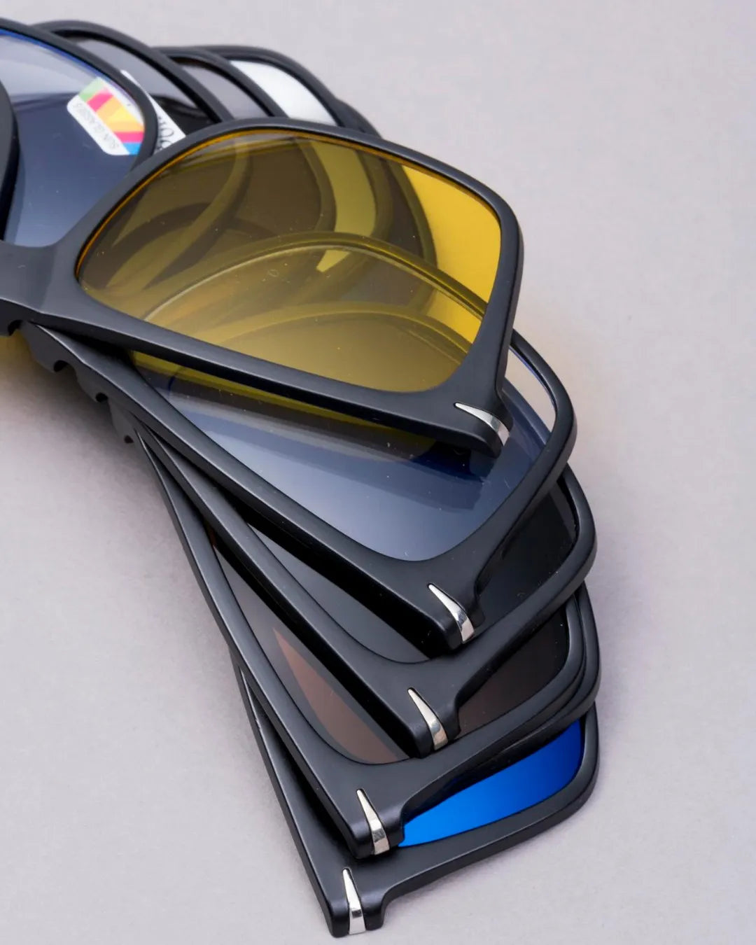 Milano Hielo Gris 6 en 1 Colorlens®